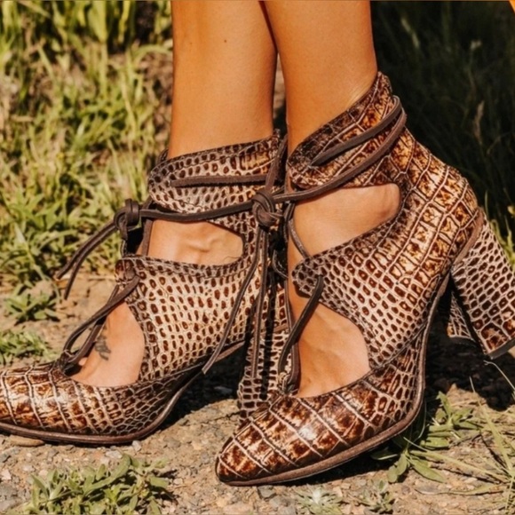 Freebird by Steven Shoes - FREEBIRD Joyce, Animal Print Booties. Size 7